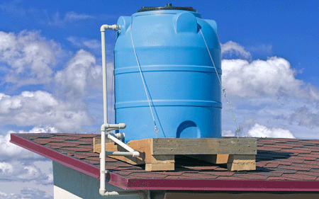 نصب مخزن آب در پشت بام